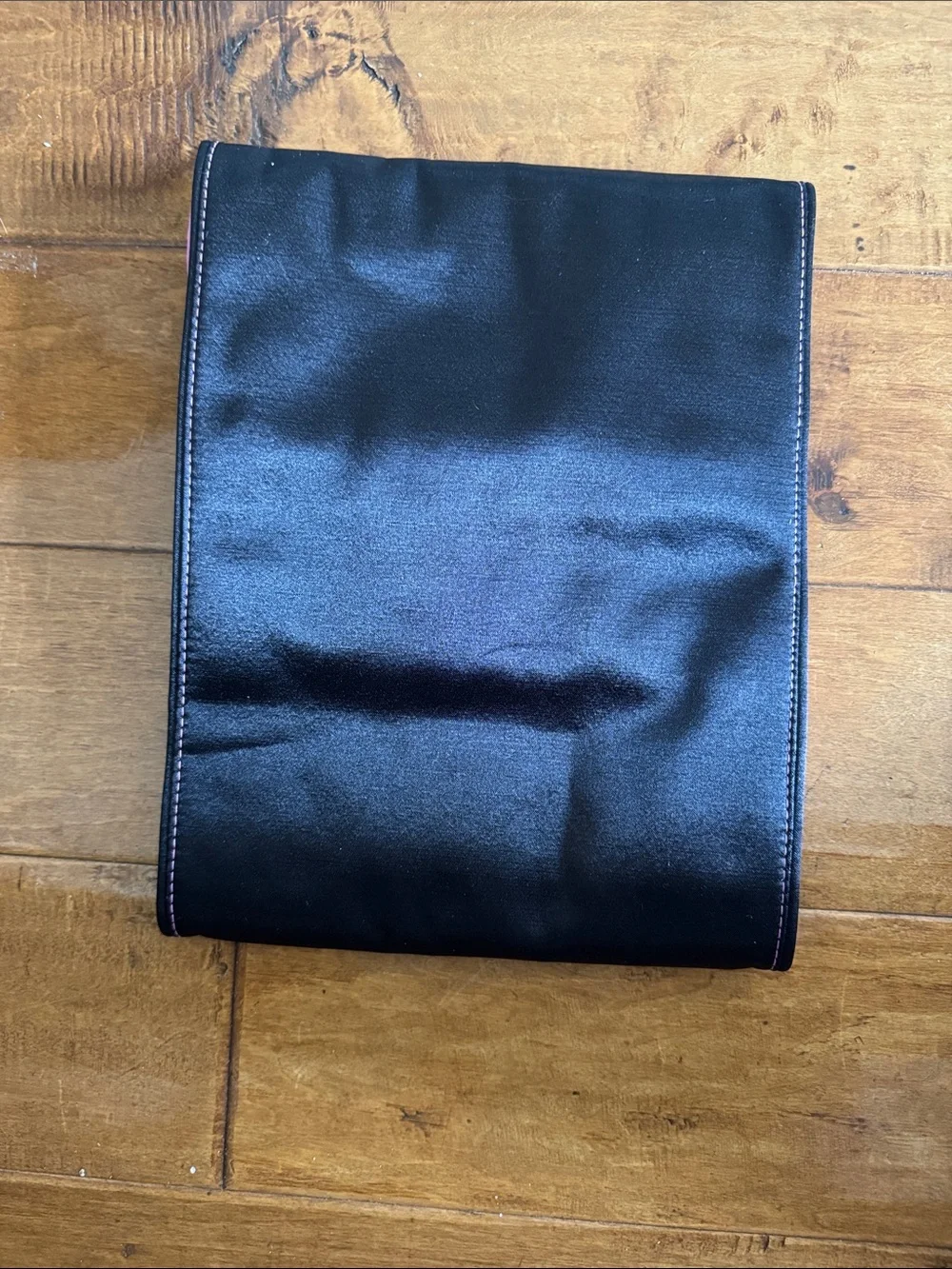 Mary Kay Black with Pink Trim Cosmetic Hanging Roll Up Travel Bag